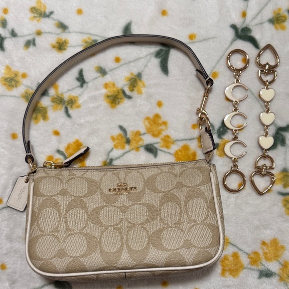 Nolita 19 in Signature Canvas with Bag Extender Chains - Picture 1 of 14